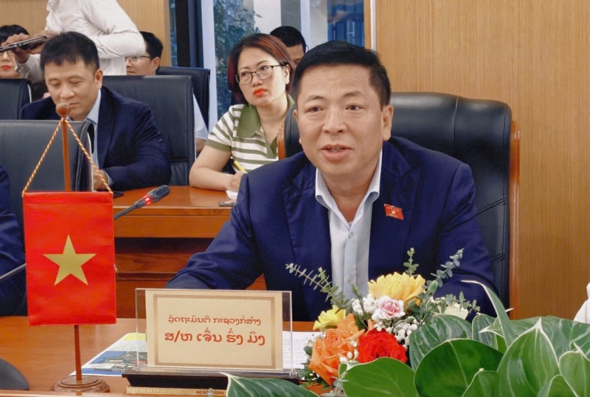 Vietnam, Laos increase key transport infrastructure connectivity
