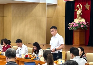 Vietnam mulls increasing ceiling price for domestic flights