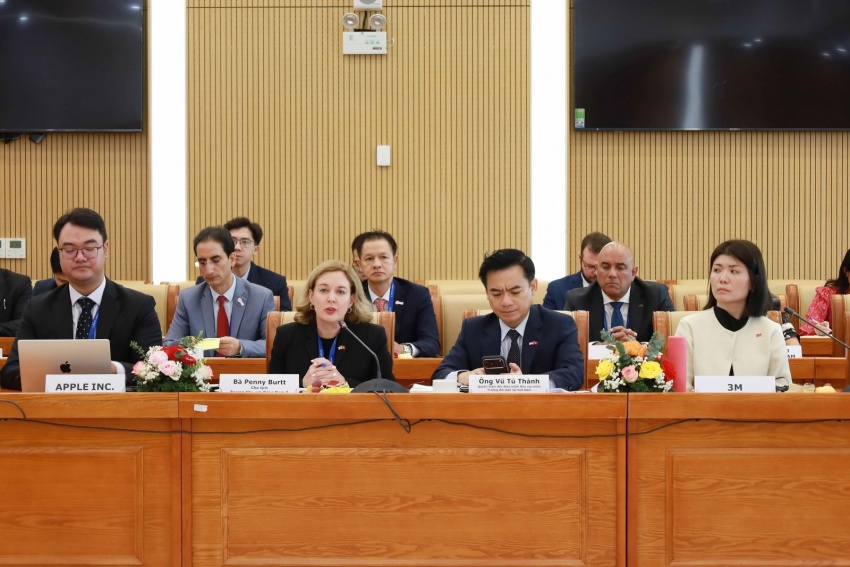 USABC firms explore aviation, seaport, rail investment in Vietnam