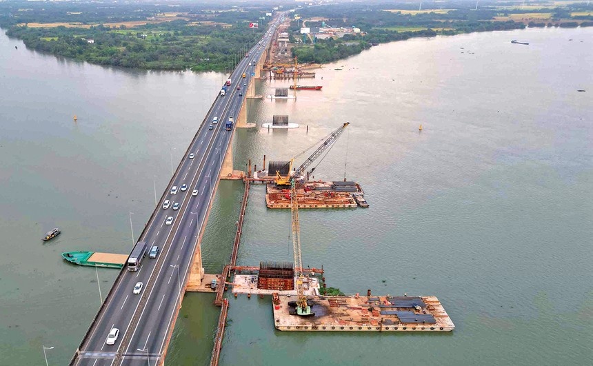 Building stocks draw interest as public investment ramps up