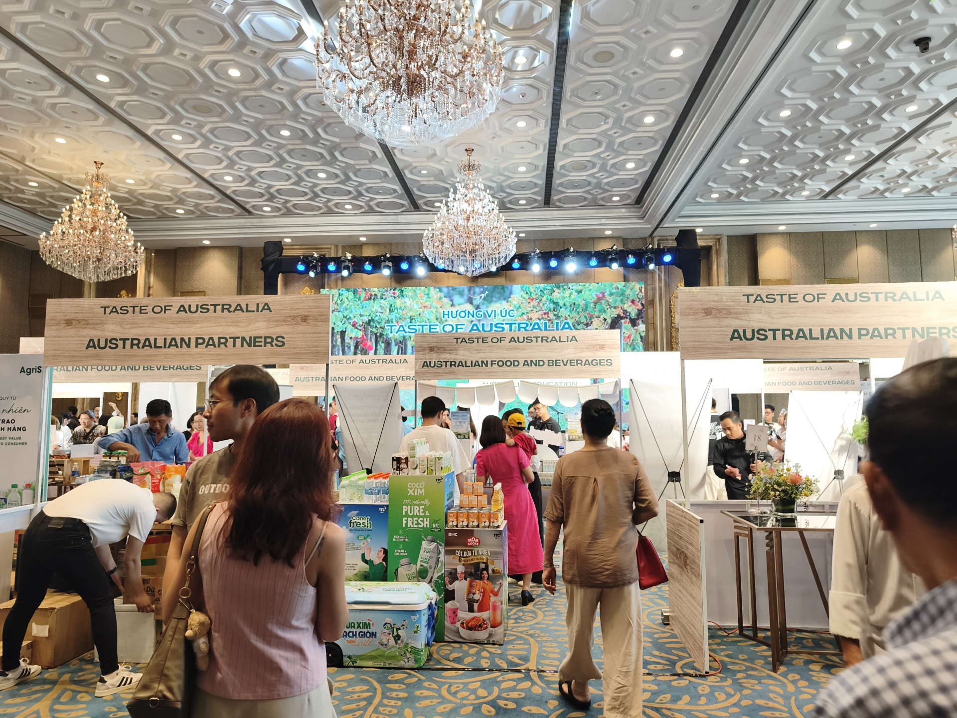 Taste of Australia exhibition strengthens bilateral commercial ties