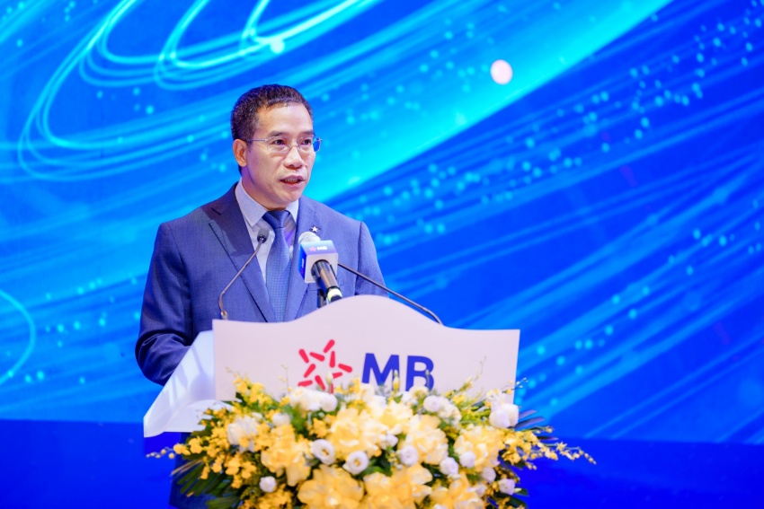 MB accelerates expansion push to solidify top-five bank position