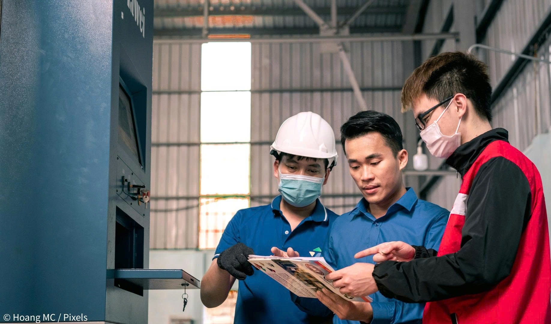 Smart factories or bust: decision time in 2026