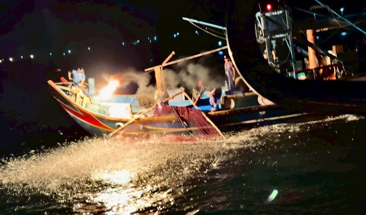 Jinshan sulfuric fire fishing festival begins in May