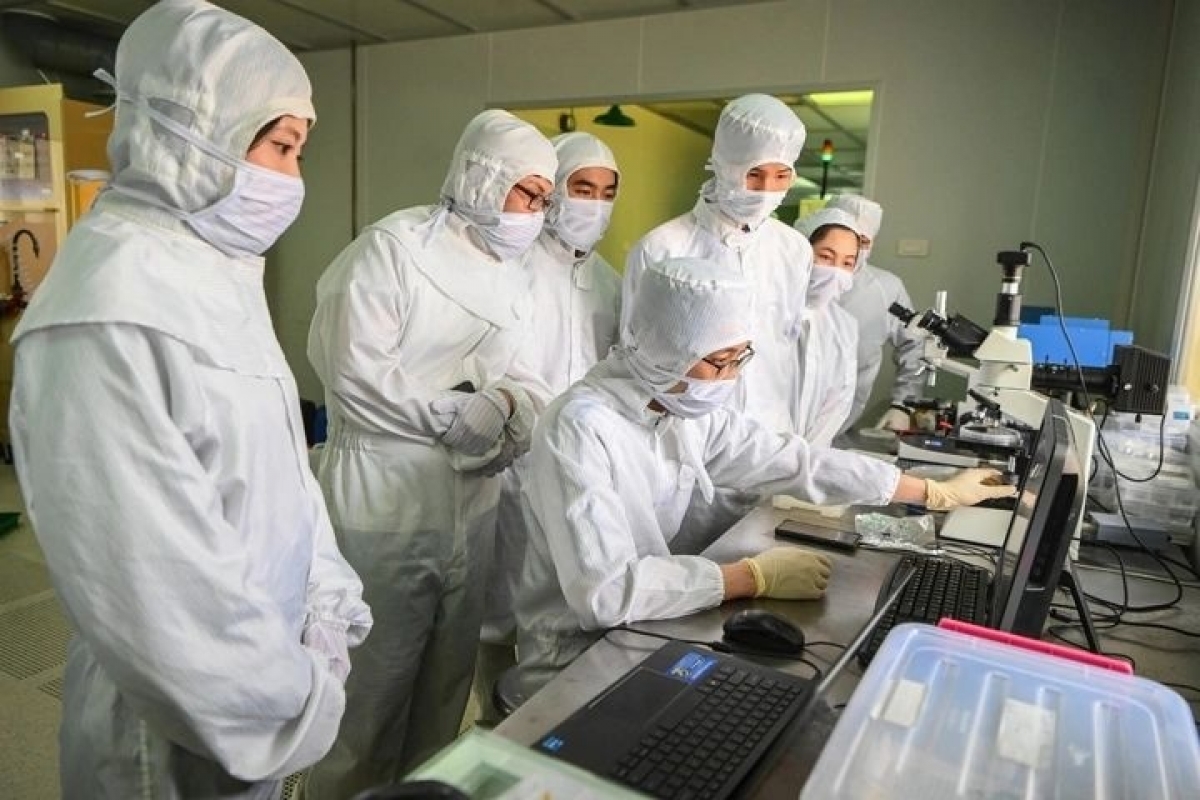 Vietnam announces 10 strategic technology groups