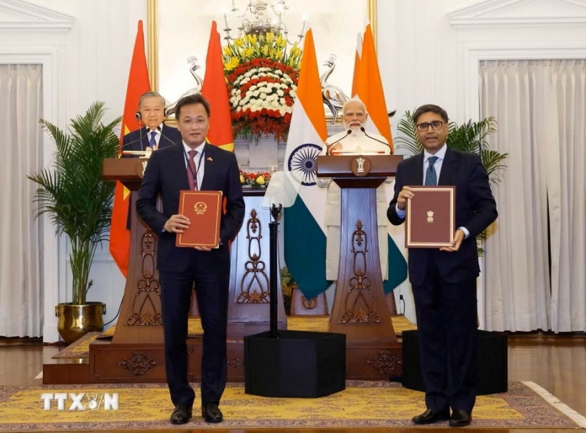 Vietnam and India sign 13 cooperation agreements