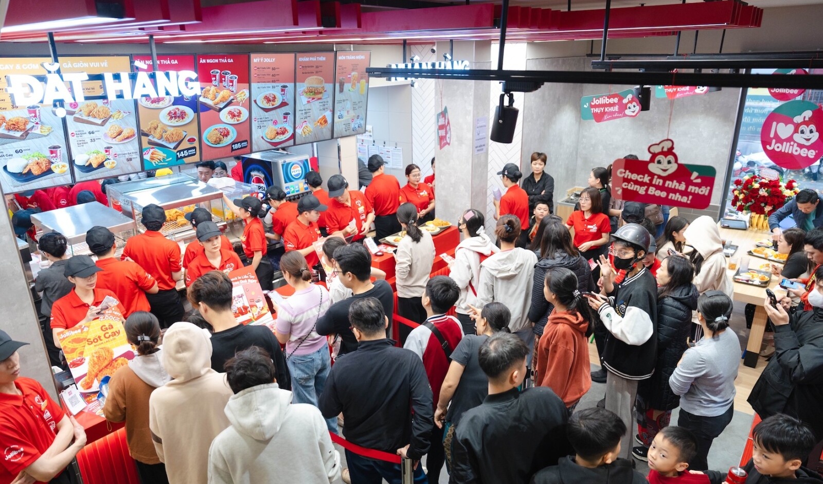 Jollibee becomes Vietnam’s top quick-service restaurant