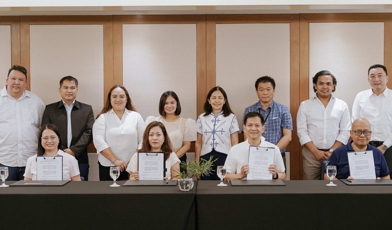 V-Green partners with Philippine authorities and businesses to advance EV infrastructure