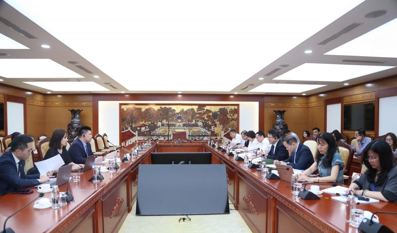 Vietnam reaffirms macroeconomic stability as Fitch Ratings conducts review