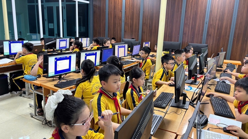 Vietnam eyes targeted personal income tax breaks