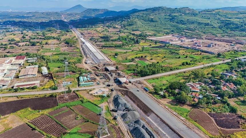Infrastructure stocks poised for growth as Vietnam advances PPP bond framework
