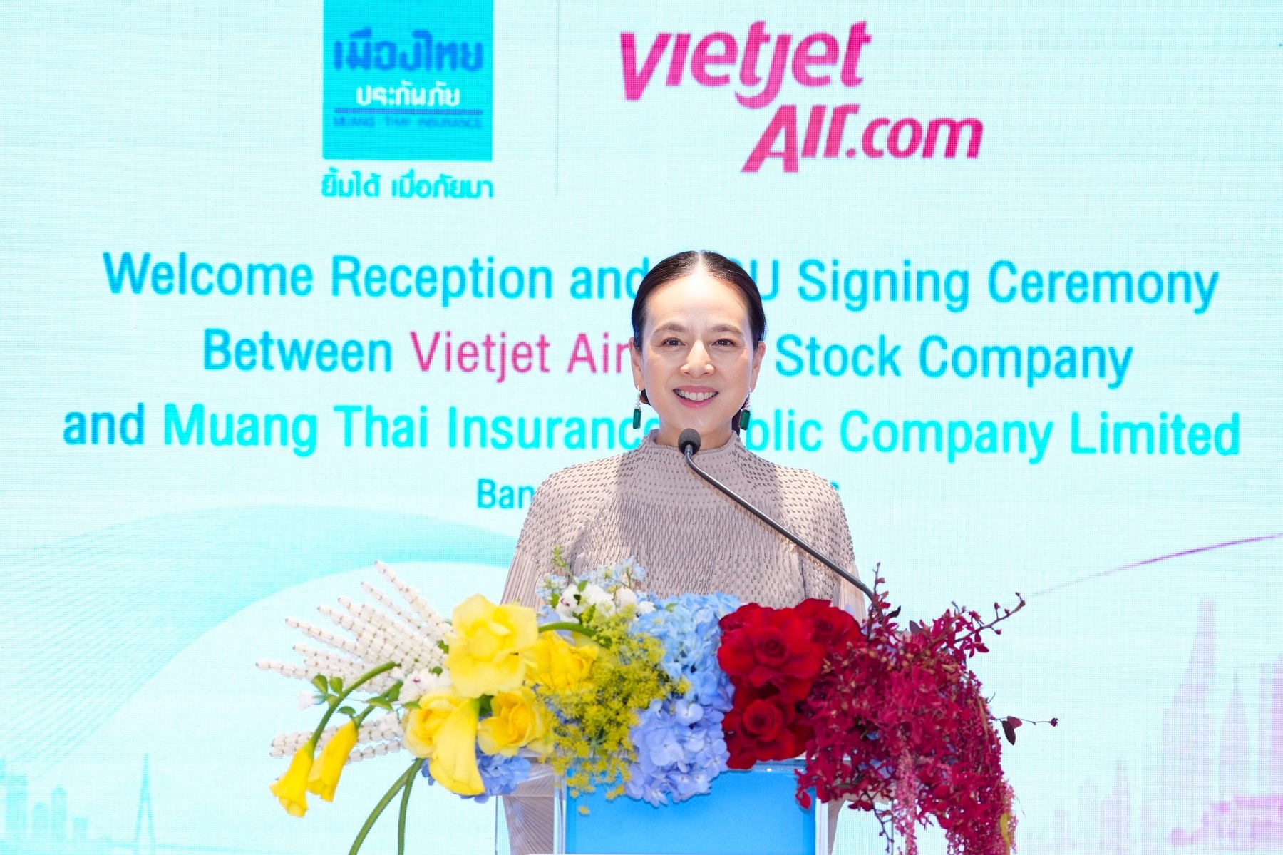 Vietjet and Muang Thai Insurance join hands on community development and Vietnam–Thailand friendship