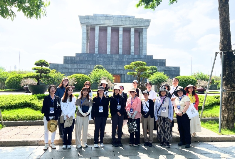 Japanese tourism businesses visit the Ho Chi Minh Mausoleum during a famtrip programme in Hanoi.