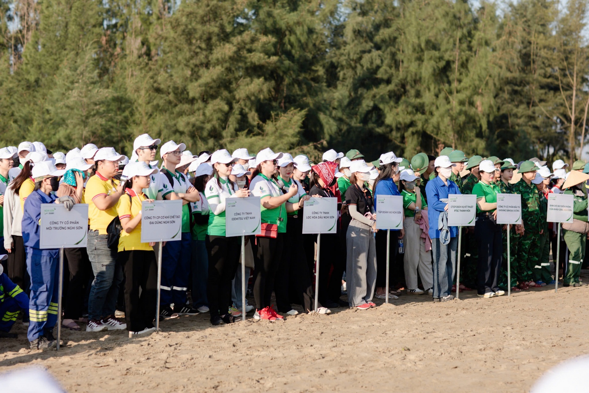 Nghi Son Green scheme expands in Thanh Hoa to protect marine environment