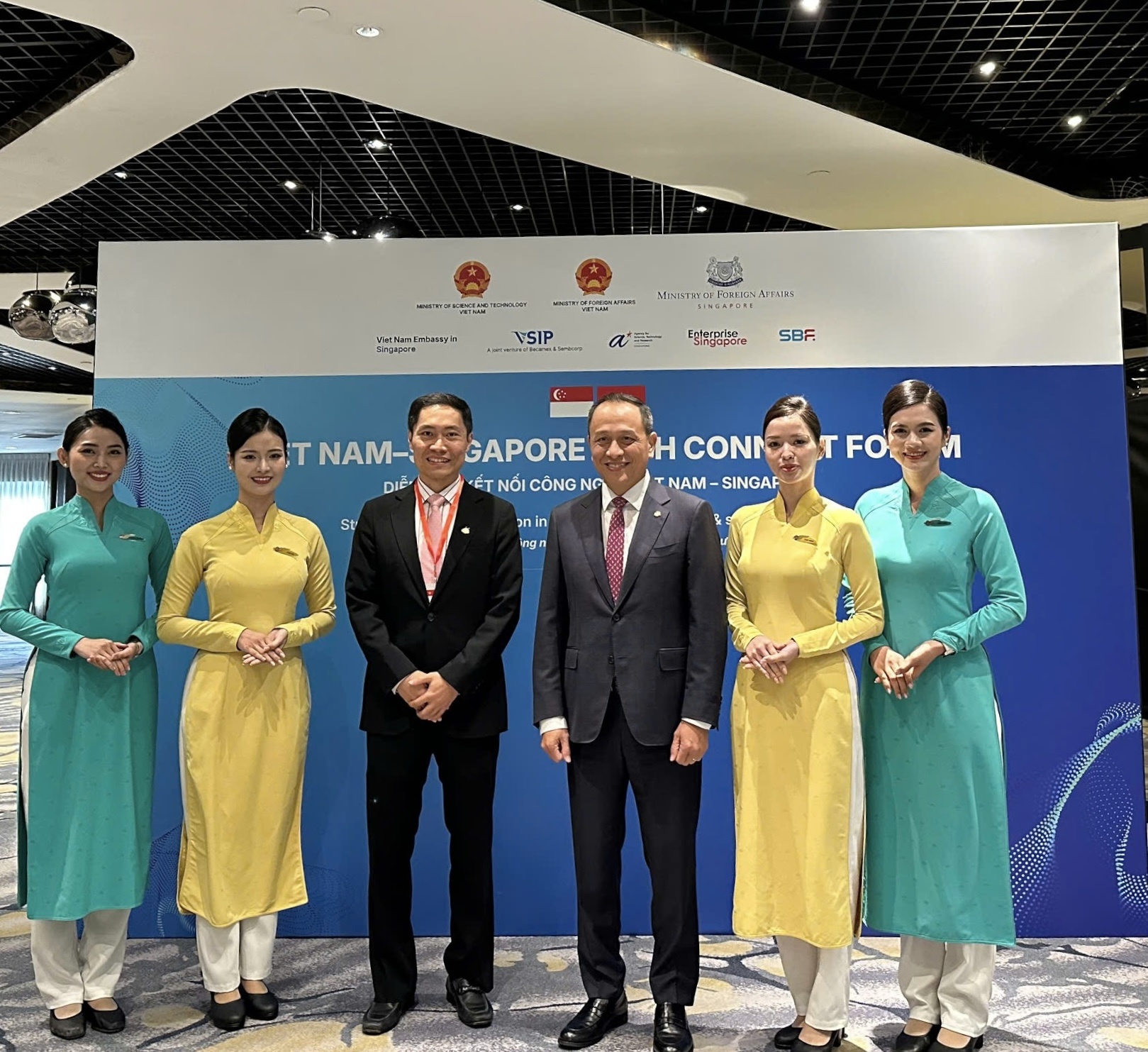 Vietnam Airlines partners with 2C2P to expand digital payment options
