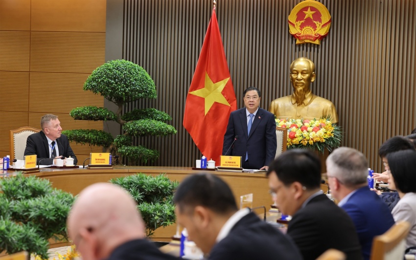 Vietnam seeks global investment to build offshore wind industry and supply chain
