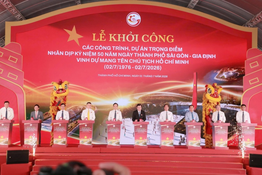 Eight major infrastructure projects break ground in Ho Chi Minh City