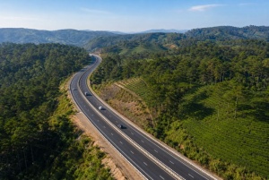 Vietnam approves PPP study for $1 billion expressway for Central Vietnam