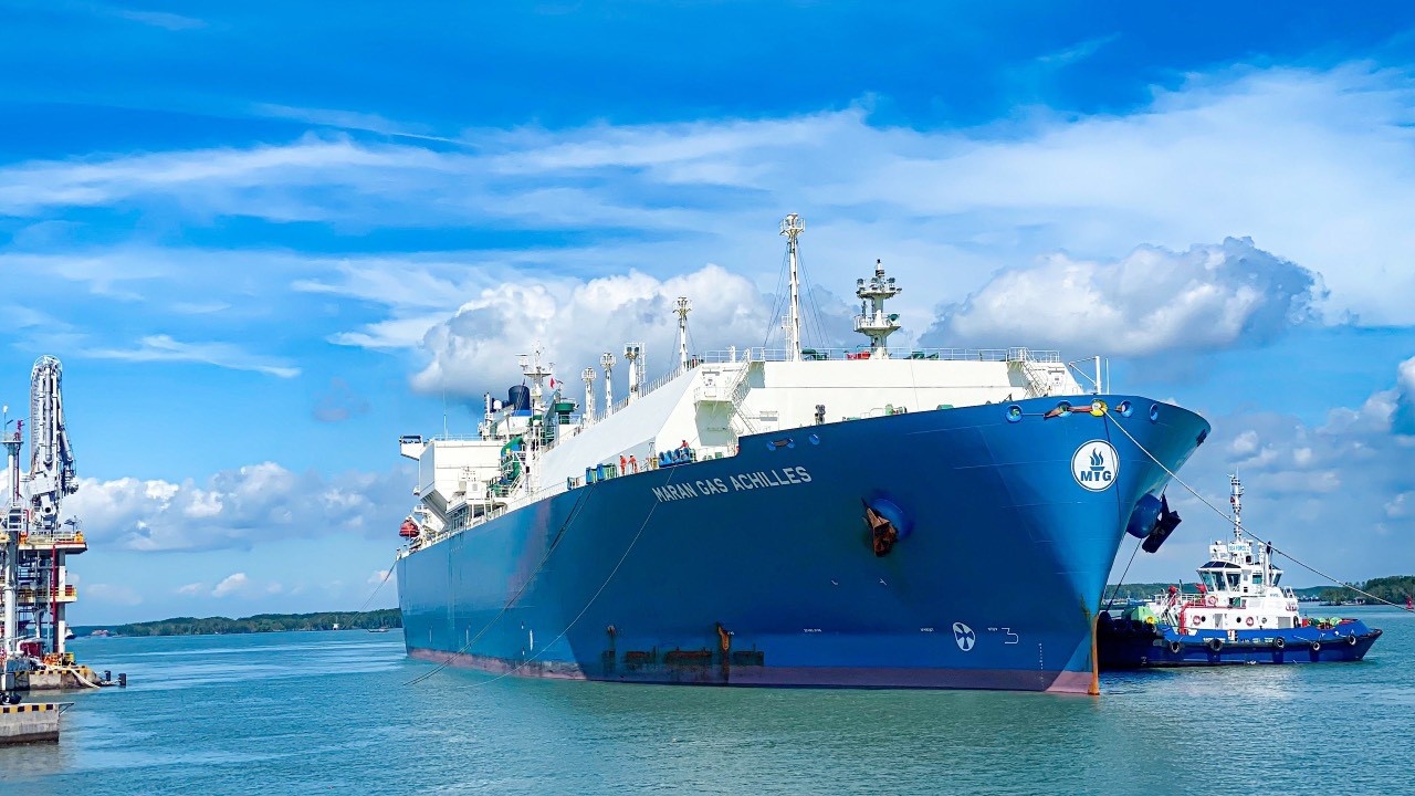 PV GAS signs LNG supply deal with Shell Eastern Trading for 2027-2031 PV GAS signs LNG supply deal with Shell Eastern Trading for 2027-2031