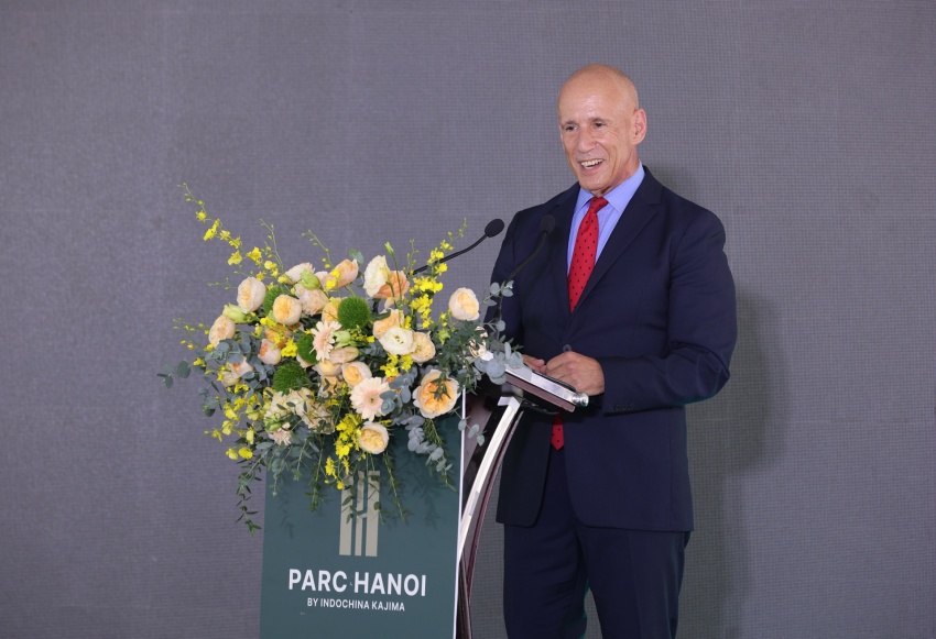 Topping out Parc Hanoi - a Grade A office building in Starlake Tay Ho Tay