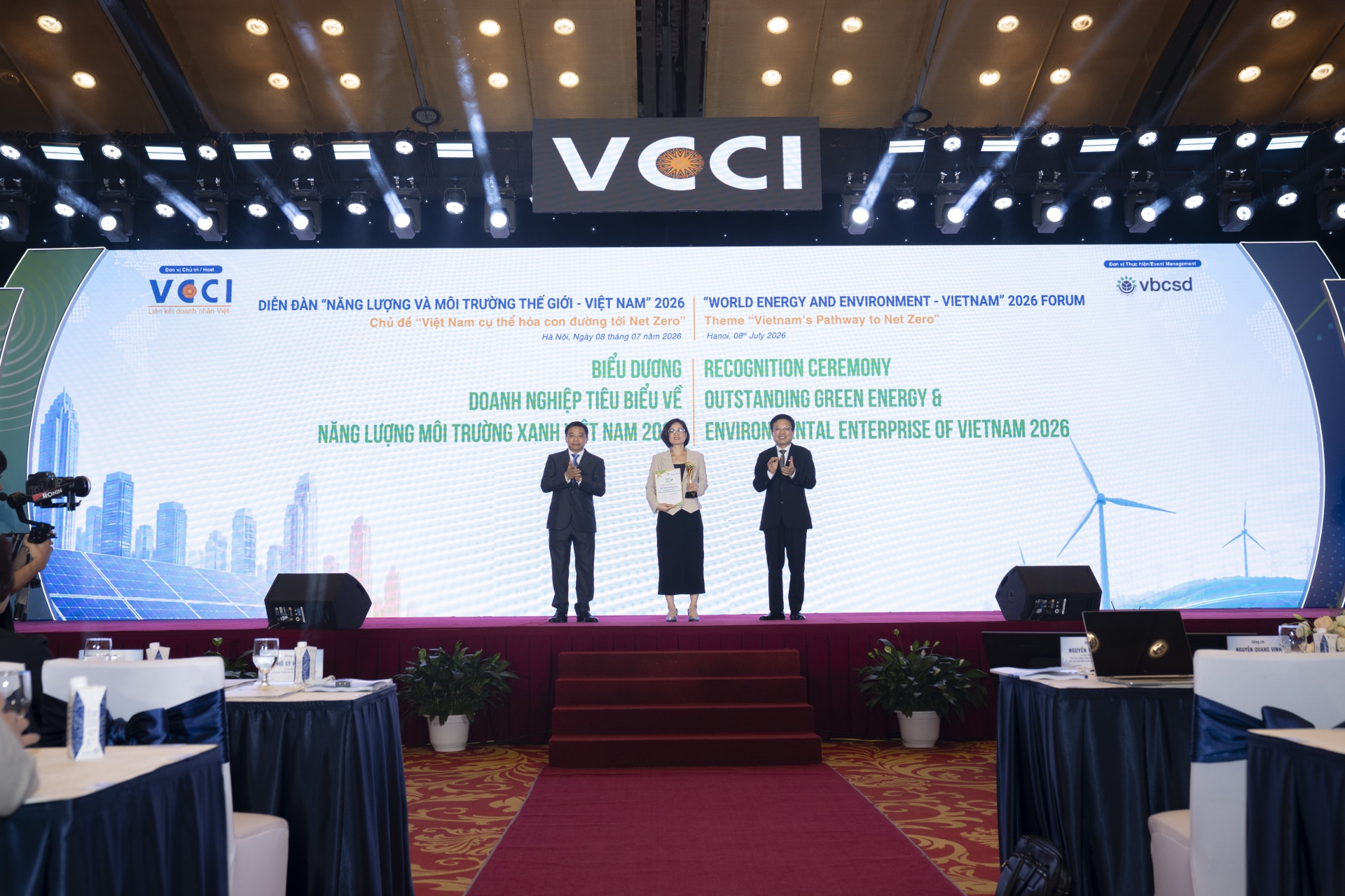 Carlsberg Vietnam earns fourth consecutive HR Asia recognition and VCCI Top 10 Green Enterprise honour