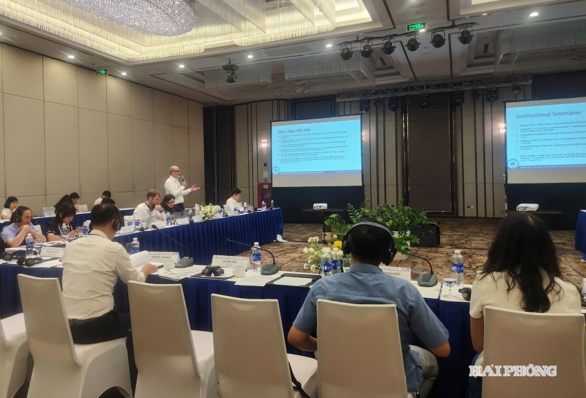 Haiphong partners with US on smart seaport development