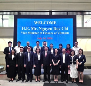 Vietnam seeks Japanese expertise on financial reform