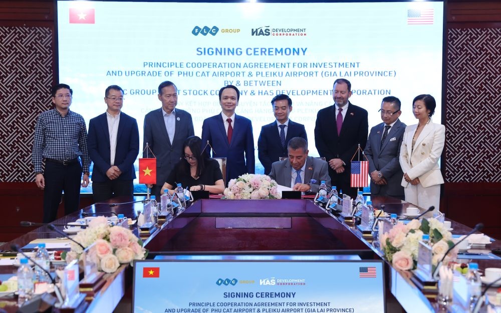 US firm to explore Gia Lai airport upgrades with FLC Group
