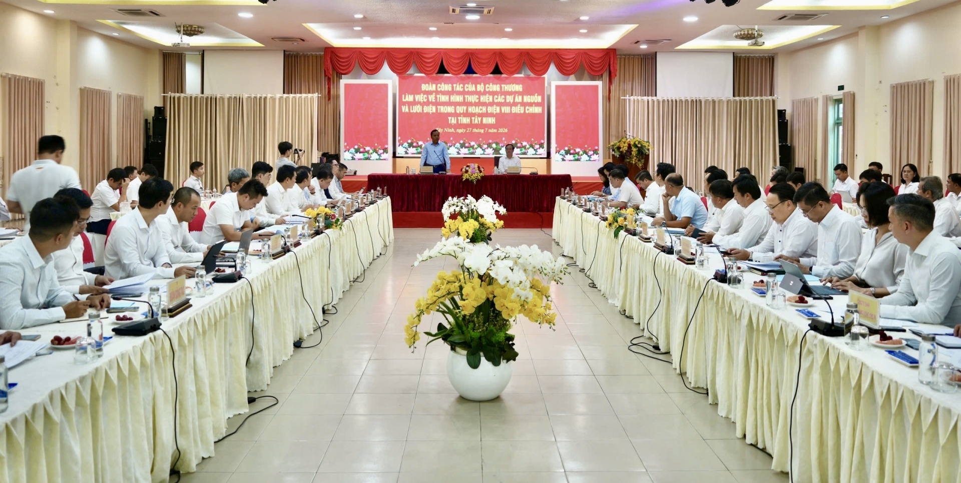 MoIT to resolve issues for Long An I and II LNG power plants