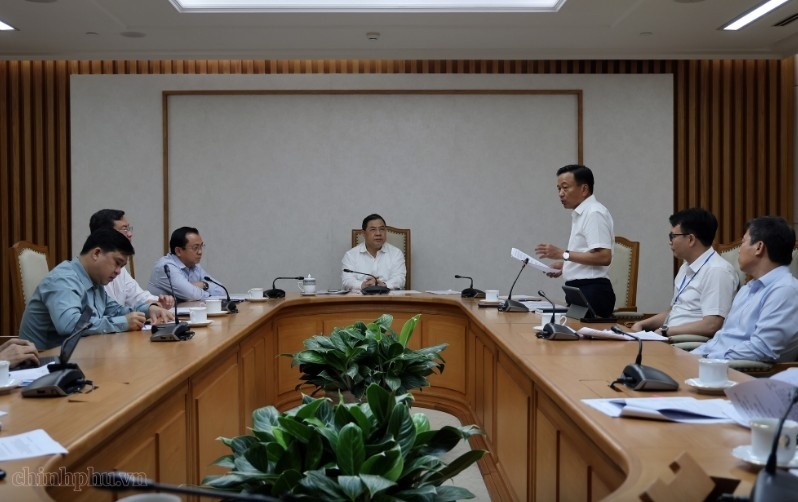 DPM pushes for urgent approval of metro extension to Long Thanh Internatioinal Airport