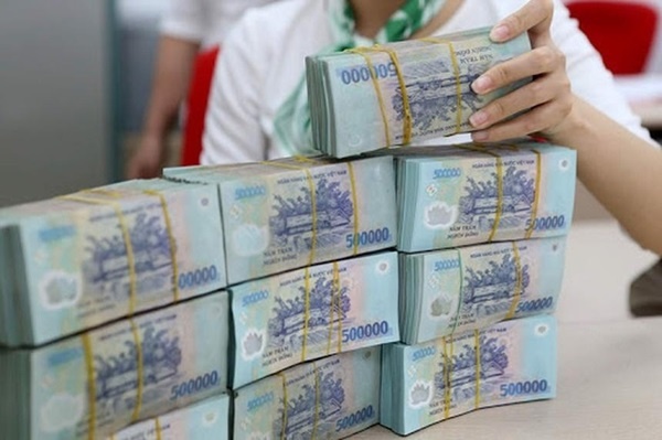 Banks face growing bad debt risks amid rising funding costs