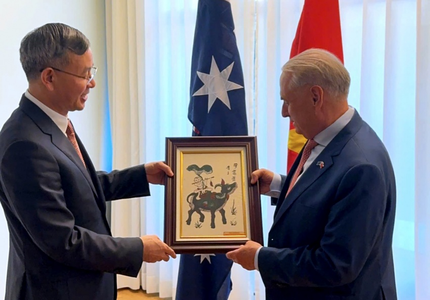 Vietnam, Australia seek to boost trade, investment and cooperation in agriculture, minerals and energy