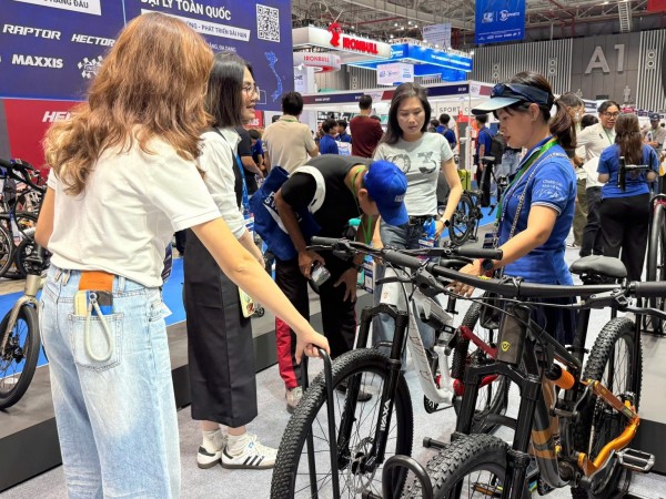 Sports and bicycle industries shift towards smarter growth