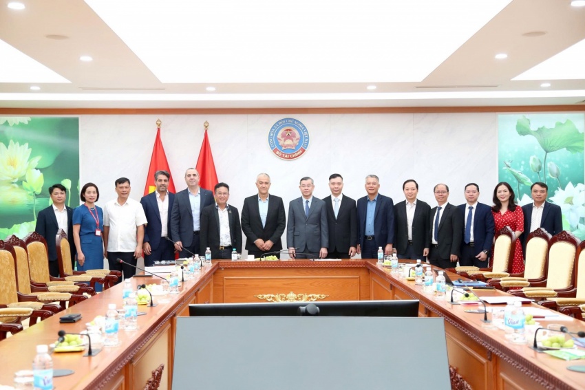 Israeli Baran Group offers up to €140 million in preferential financing for Vietnam infrastructure projects