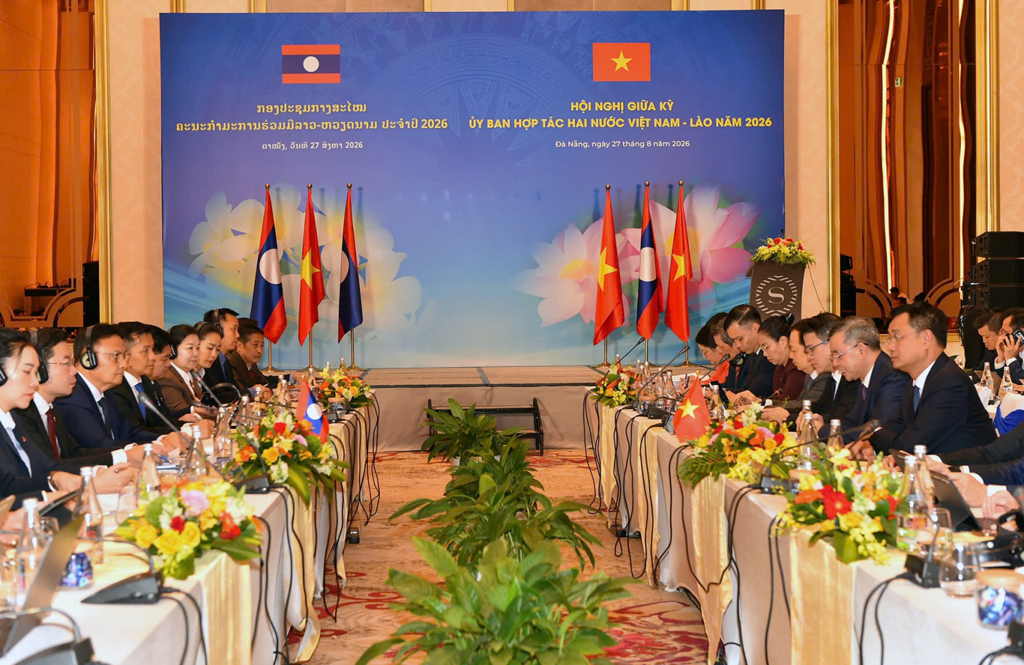 Vietnam, Laos step up cooperation in finance, infrastructure and energy