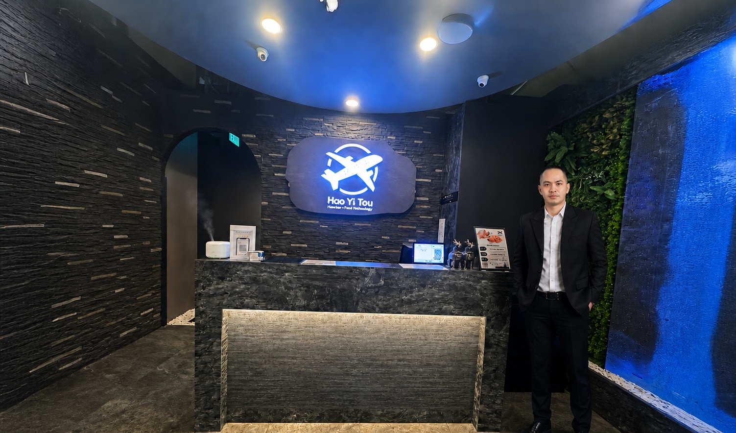 Hao Yi Tou marks first anniversary at Tang Plaza Singapore