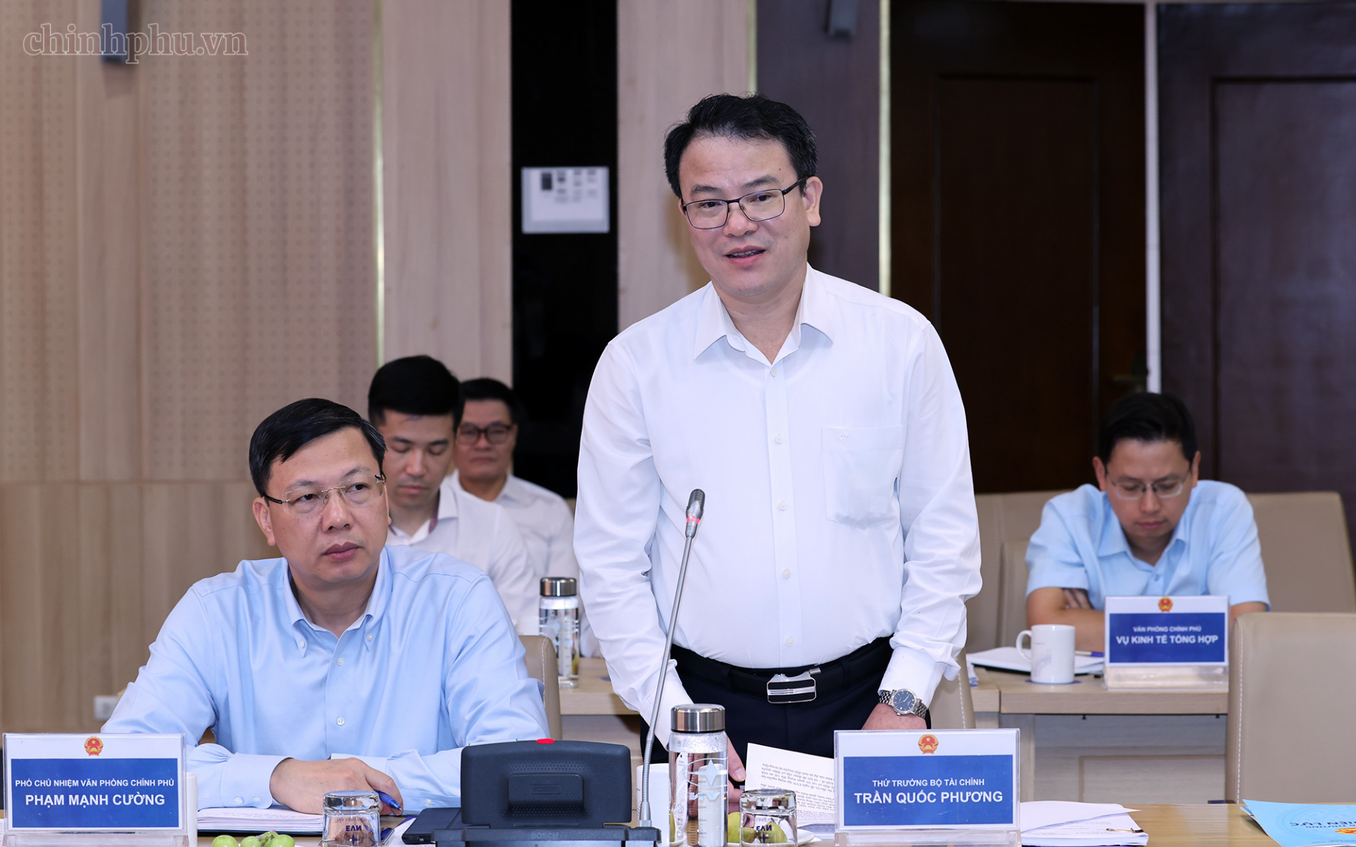 EVN clears losses and estimates $0.5 billion profit in first eight months