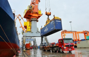 Vietnam’s trade tops $825 billion by mid-September