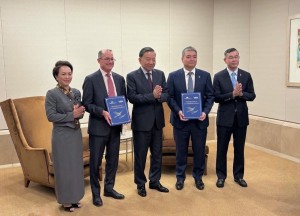 Vietnam Airlines signs digital transformation agreements with Visa and AWS