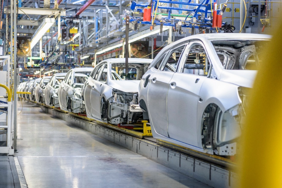 Vietnam records fastest automotive sales growth among ASEAN-6 markets