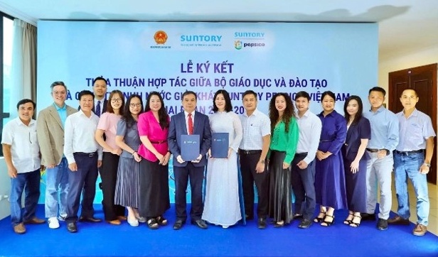 Ministry of Education and Training and Suntory Pepsico Vietnam sign environmental education cooperation agreement