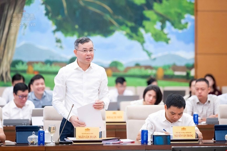 Foreign investors to be widened for market access