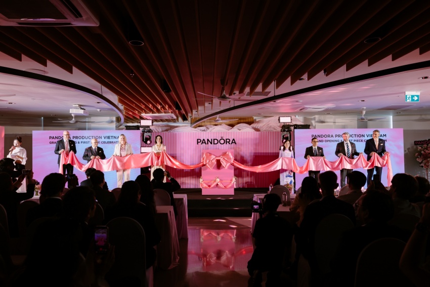 Pandora opens world’s largest fine jewellery crafting facility