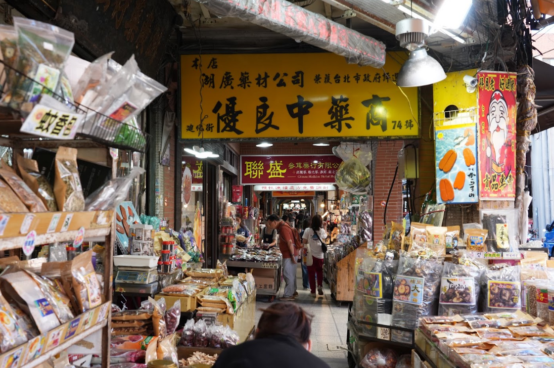 Dihua Street offers a journey through Taipei’s past and present