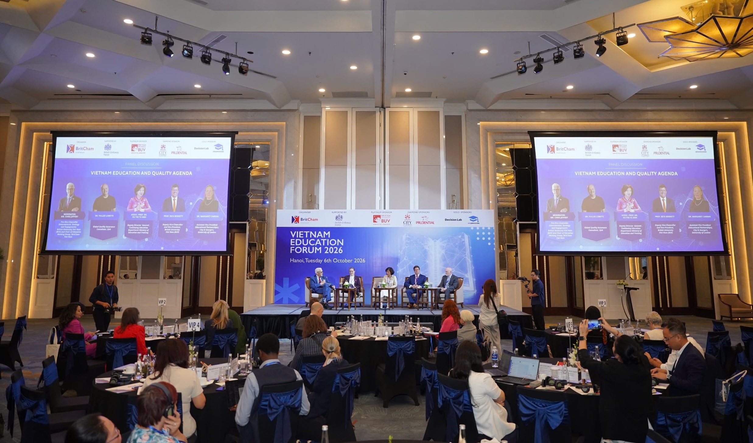 Vietnam Education Forum opens UK Education Mission's Hanoi visit