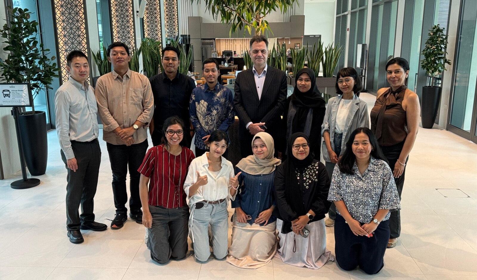 NUS Business School expands artificial intelligence executive programs