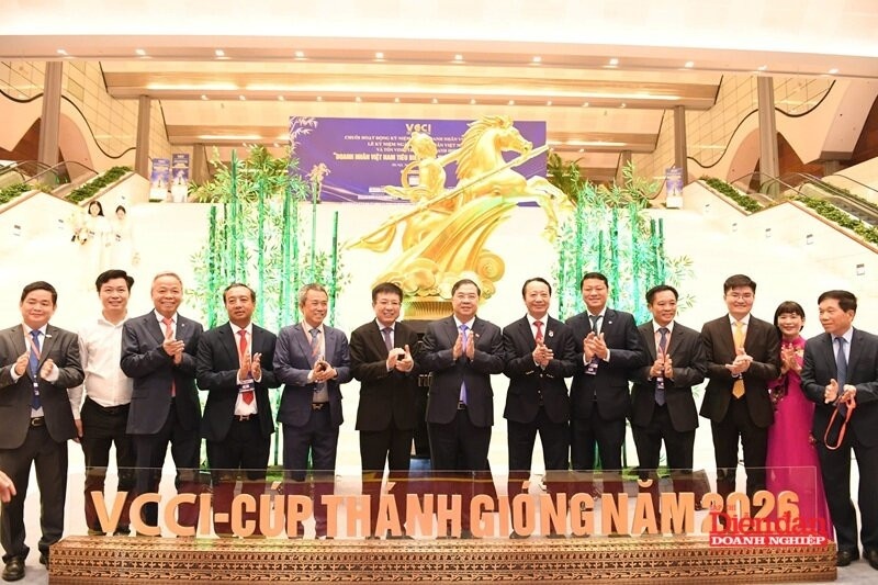 100 entrepreneurs honoured with Thanh Giong Cup 2026