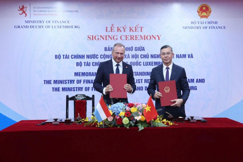 Vietnam and Luxembourg sign MoU to strengthen financial cooperation