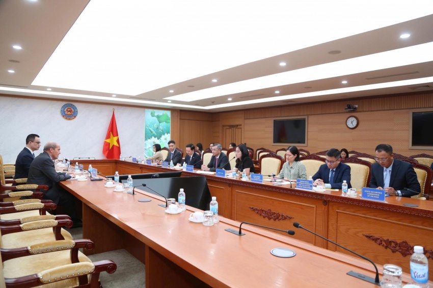 Vietnam seeks stronger cooperation with Fitch Ratings to improve sovereign credit rating