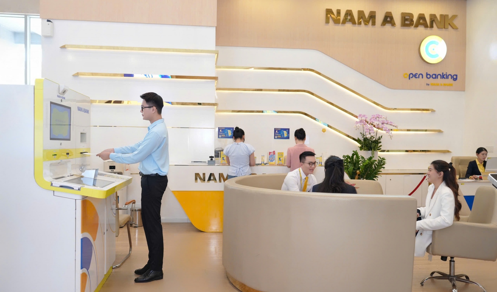 Nam A Bank named in top 10 largest listed banks in Southeast Asia